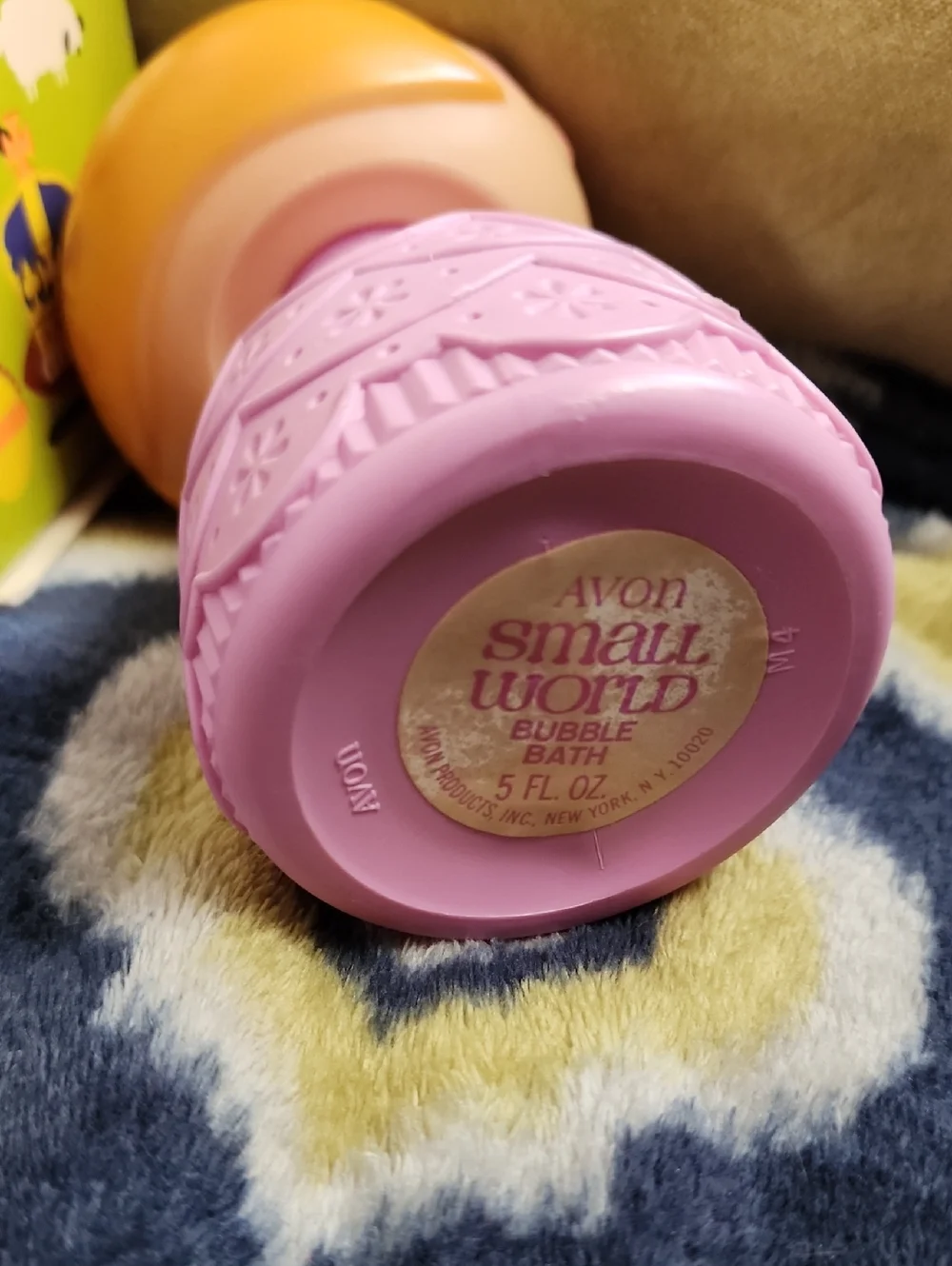 Avon Small World Bubble Bath Bottle - 1970's - Picture 3 of 8